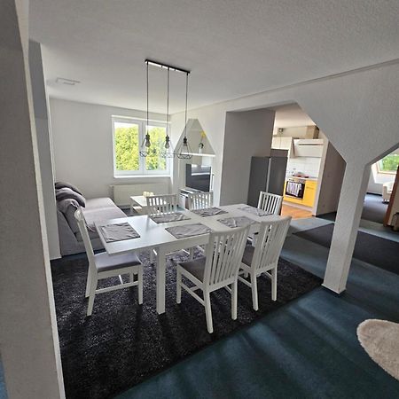 6 Bedroom Private Apartment & Lounge Rostock Zewnętrze zdjęcie