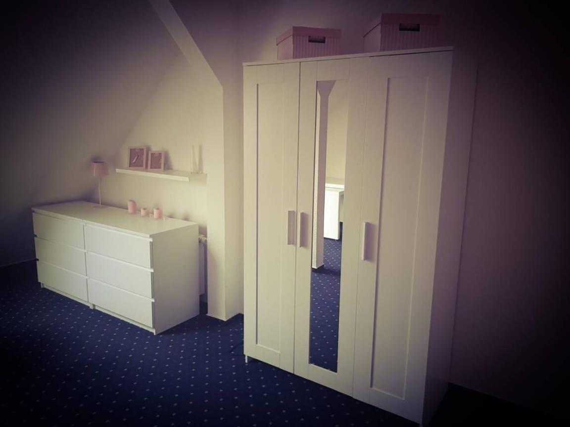 6 Bedroom Private Apartment & Lounge Rostock Zewnętrze zdjęcie