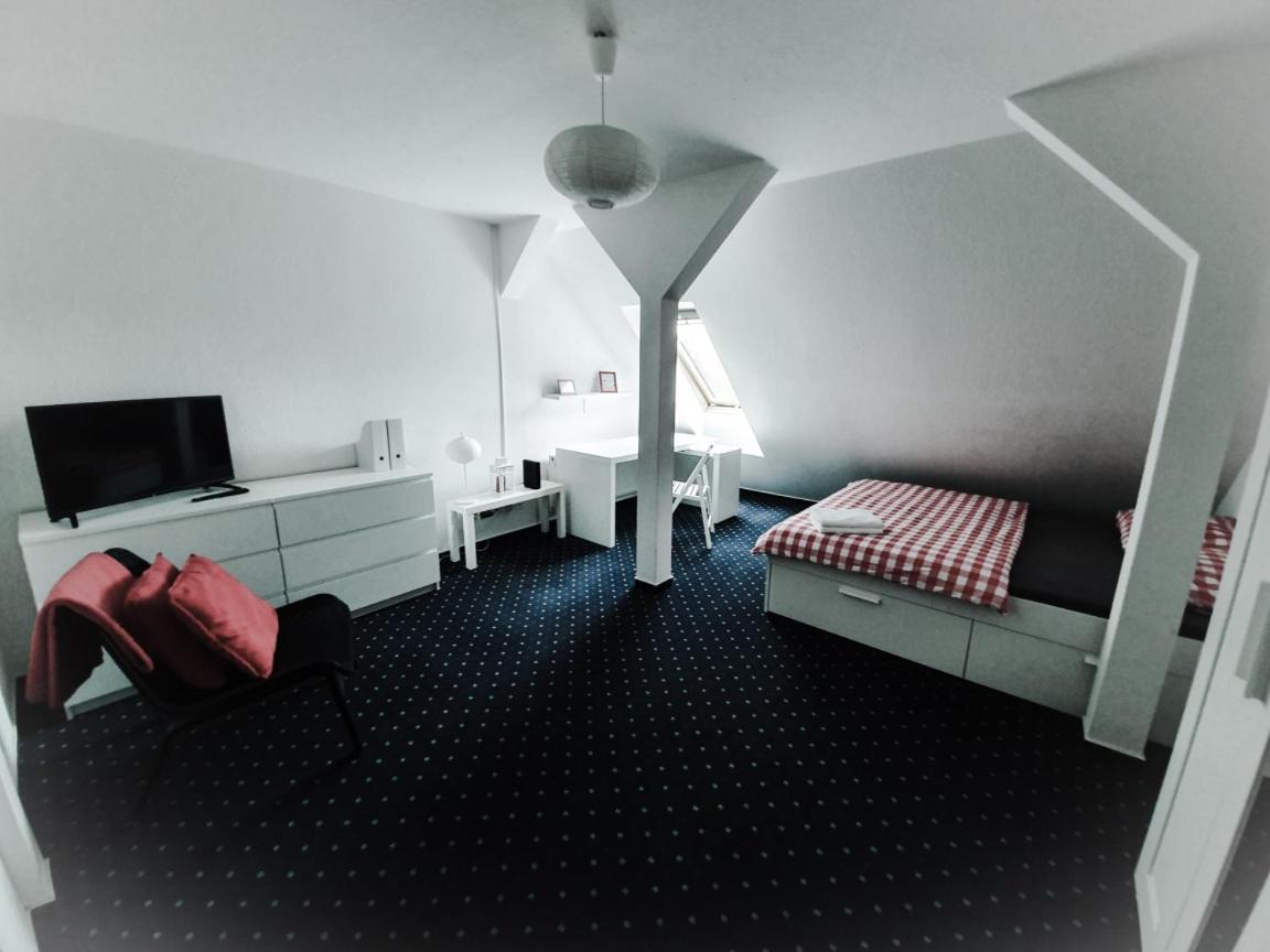 6 Bedroom Private Apartment & Lounge Rostock Zewnętrze zdjęcie