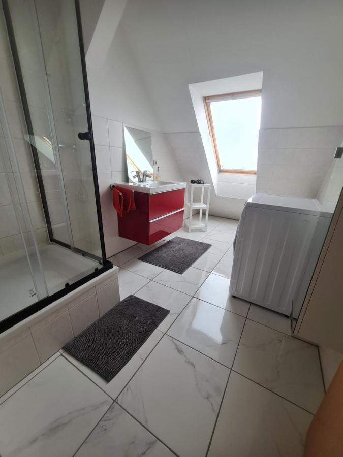 6 Bedroom Private Apartment & Lounge Rostock Zewnętrze zdjęcie